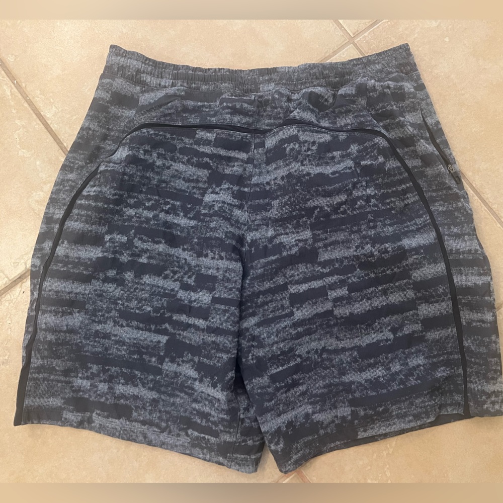 Mens Lululemon Pace Breaker Shorts 9” XL EUC Lined